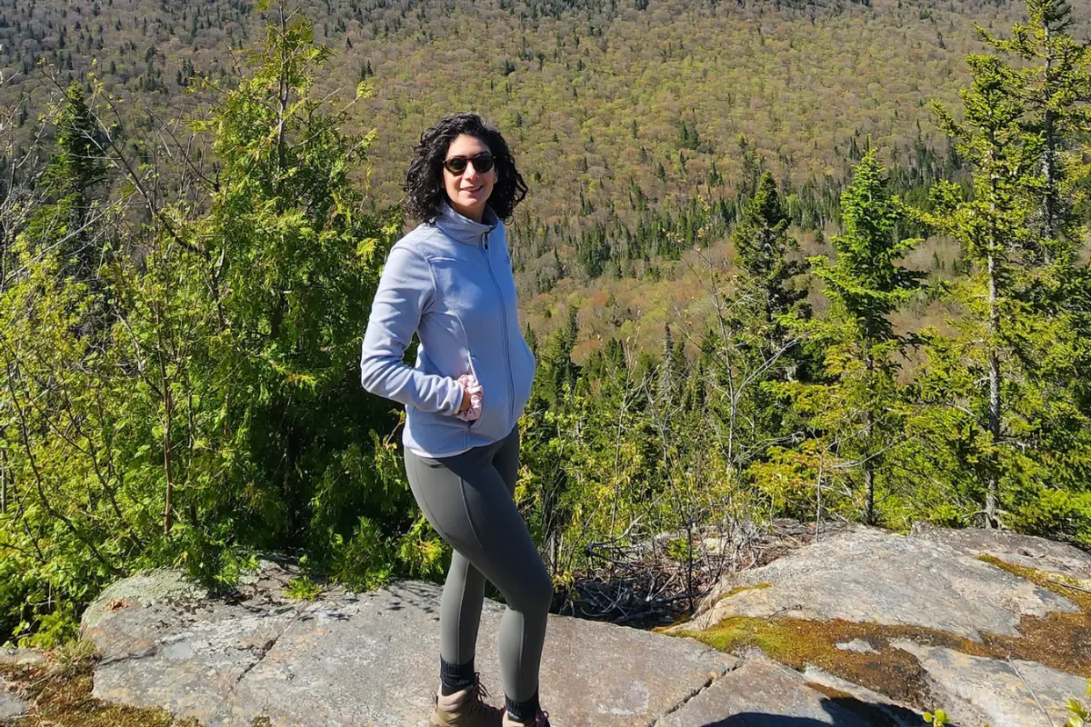 What to wear for summer hikes - Discovering with Grace